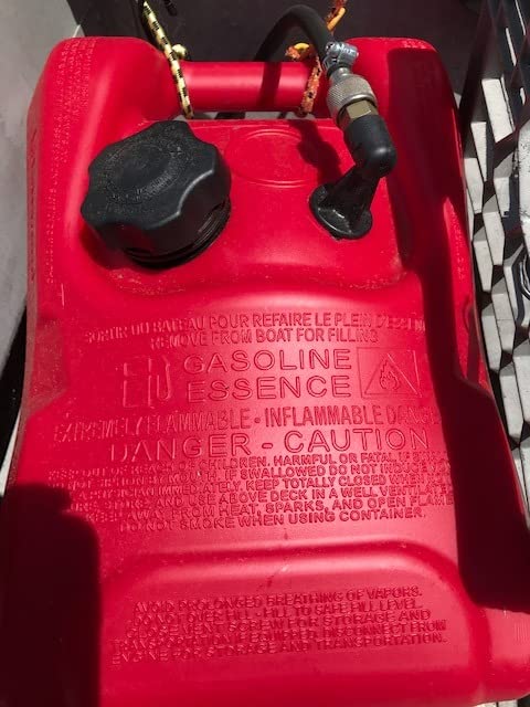 Attwood 8803LP2 EPA and CARB Certified 3-Gallon Portable Marine Boat Fuel Tank customer photo 2