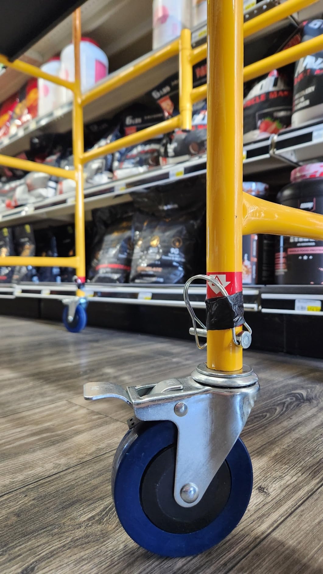 Jobsite Series 4ft. Folding Scaffold - 500-Lb. Capacity, Model Number I-IMCNT customer photo 1