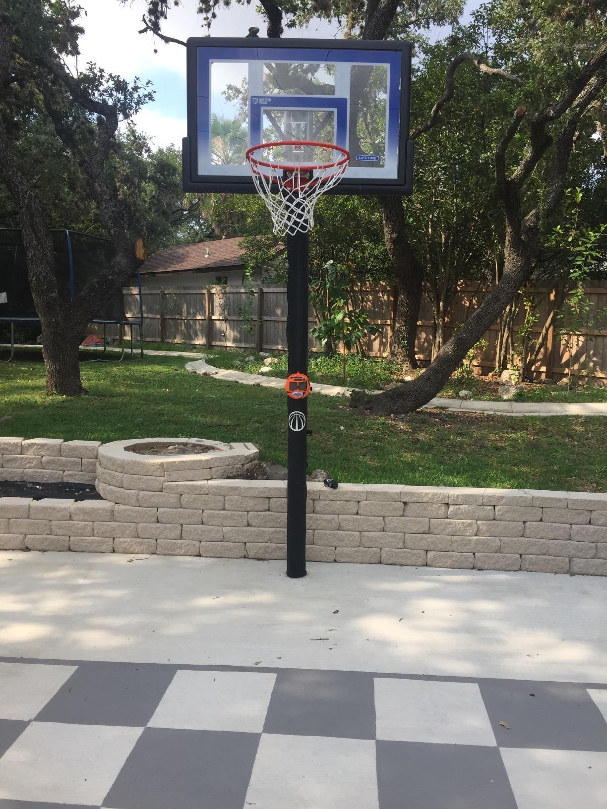 Lifetime In-Ground Fusion Backboard Action Grip Adjustable Basketball System, 48-Inch customer photo 2