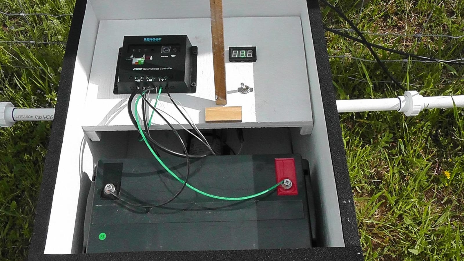 Renogy 100W 12V Solar Panel Starter Kit with 30A PWM Controller customer photo 1