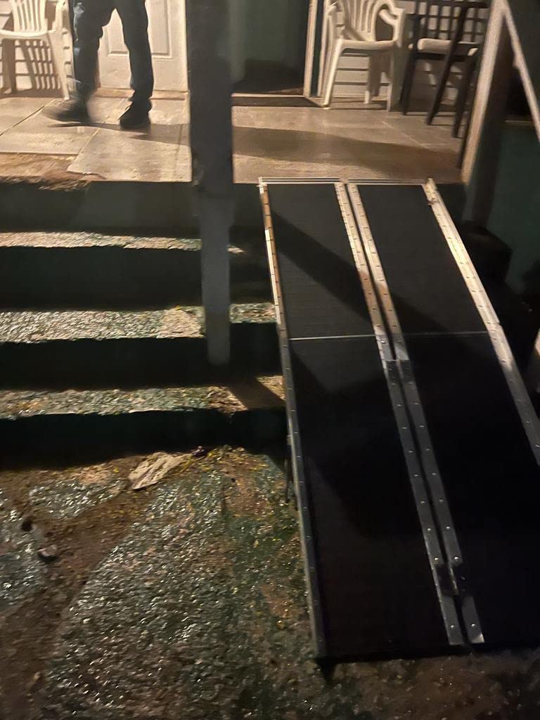6' Portable Wheelchair Ramp, 600 lb Cap, Titan Ramps | Access for home, lightweight aluminum with high-traction grit coat surface customer photo 2