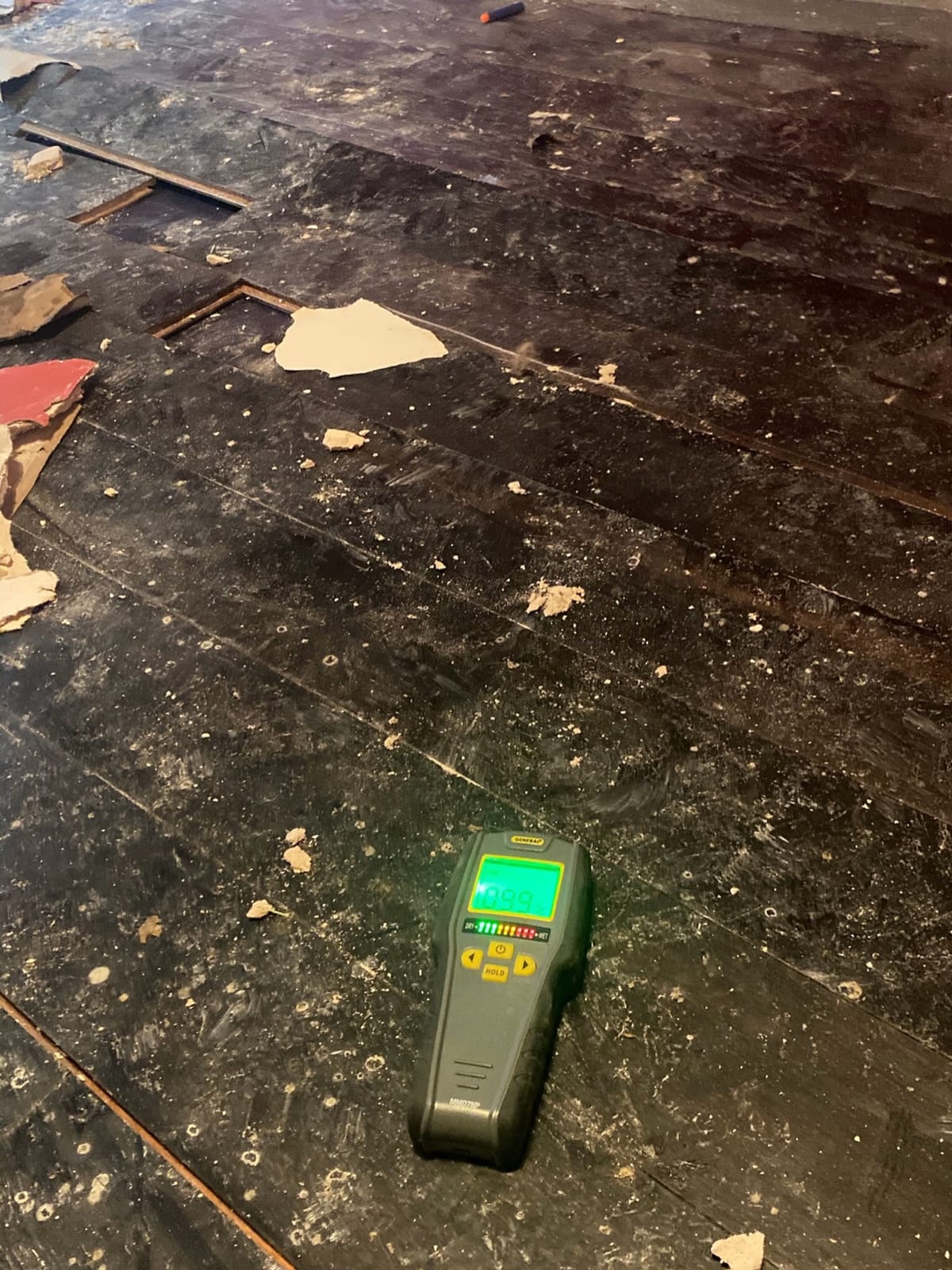 General Tools Digital Moisture Meter MMD7NP - Humidity Sensor- Pinless and Non-Invasive customer photo 1