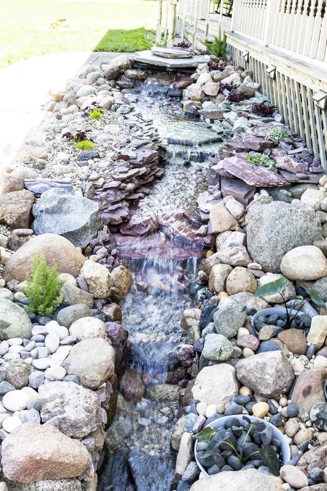 Savio Pond Free 6100 GPH Waterfall Kit MatrixBlox 10 x 30 Ft EPDM Liner | Custom kit, Waterfall Well, 31
