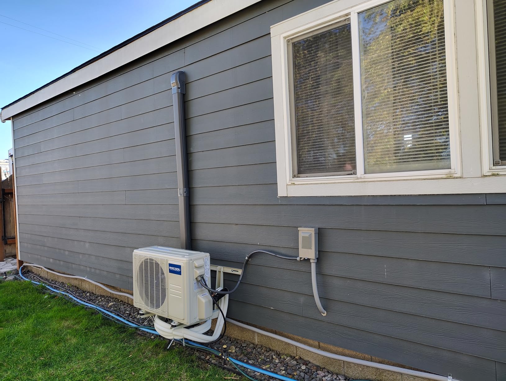 Ductless HVAC Mini Split Line Set Cover - Paintable Kit (White, 4