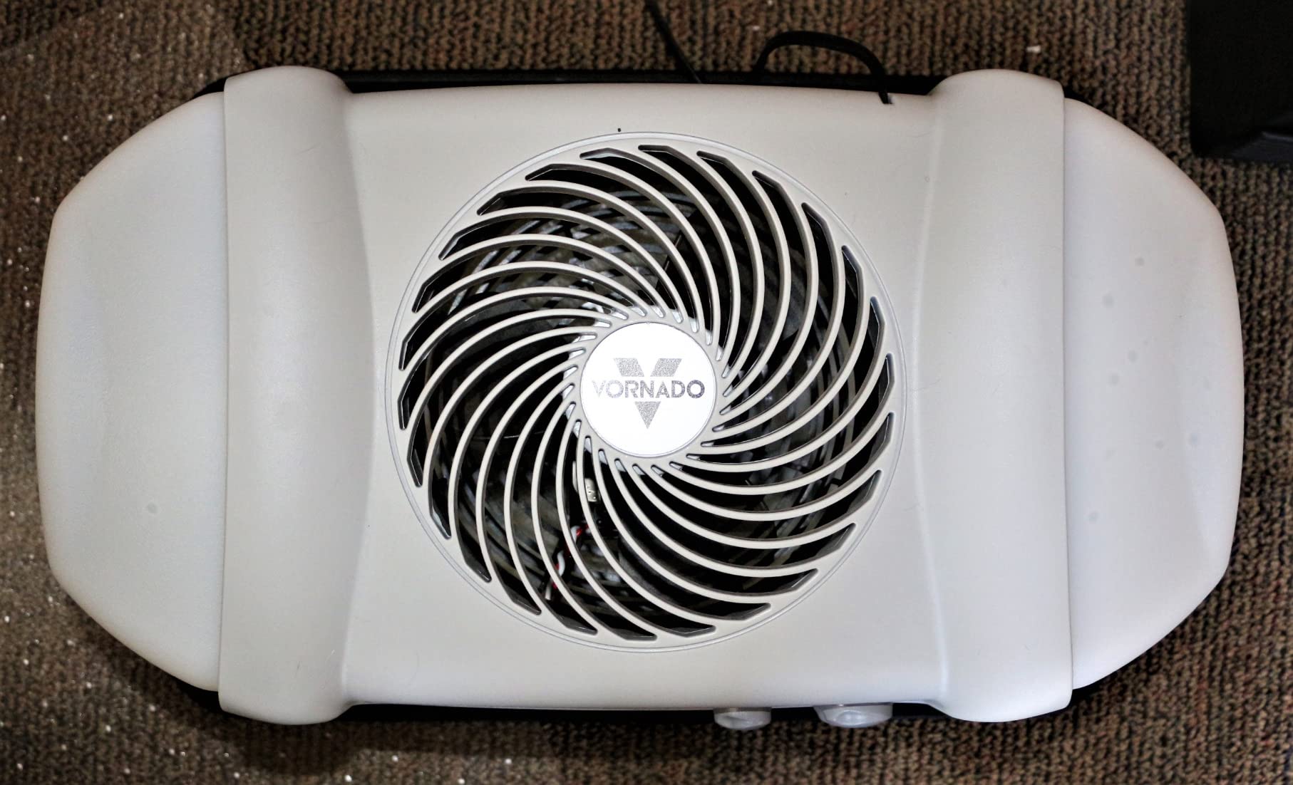 Vornado Evap40 Evaporative Humidifier, 4-Gal Capacity, 1,000 Sq Ft Coverage | Adjustable Humidistat, 3 Speed Settings, Easy to Clean Dual Tank, Large Room Coverage customer photo 2