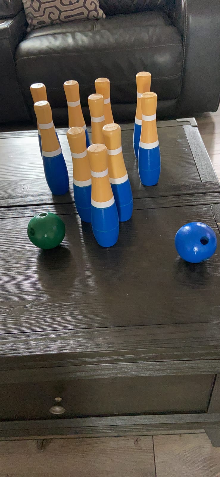 HEY! PLAY! 13-Piece Wood Bowling Set - Indoor/Outdoor Bowling Game for Adults and Kids Ages 3 and Up - 10 Wood Pins, 2 Balls, and Carrying Bag (Blue) customer photo 1