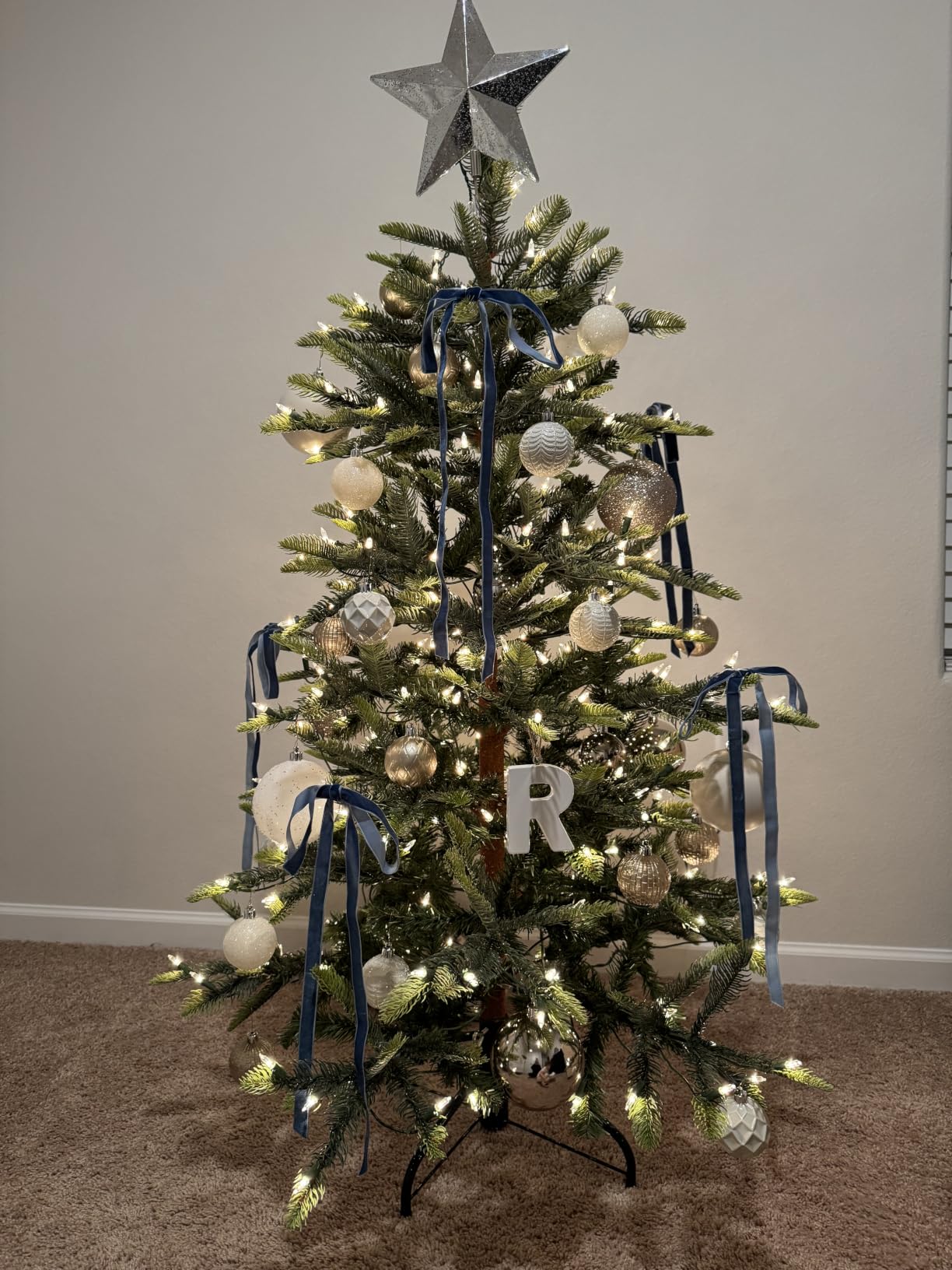 Puleo International 7.5ft Pre-Lit Aspen Fir Artificial Christmas Tree with 700 Clear Lights, 1319 Realistic Dense Branch Tips customer photo 2