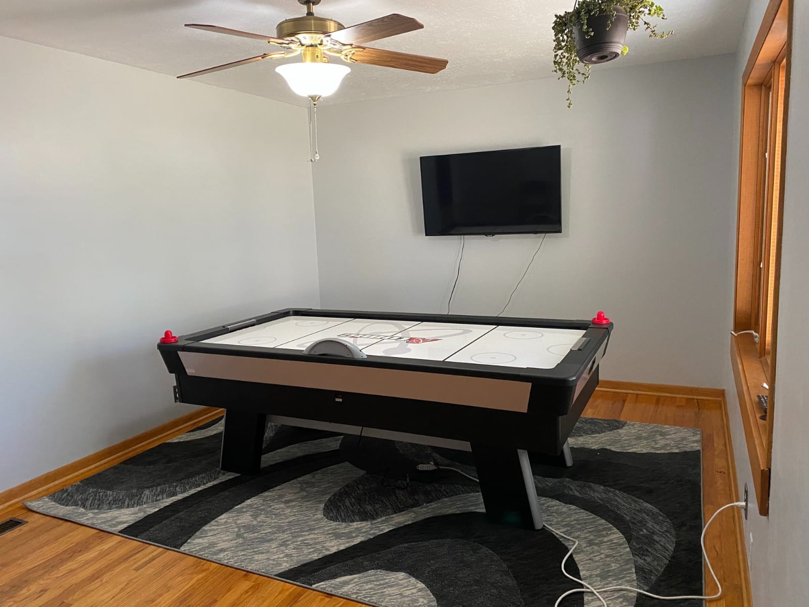 Atomic Top Shelf 7.5' Air Hockey Table - Arcade Style with 120V High-Power Motor, LED Lumen-X Lighting, High-Speed PVC Play Surface customer photo 1