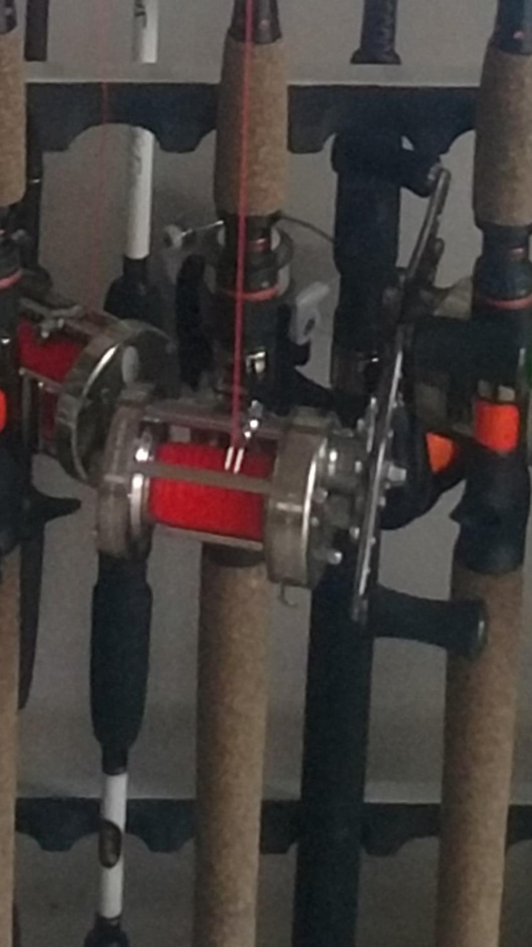 Lew's Laser XL Baitcast Fishing Reel, Right-Hand Retrieve, 4.2:1 Gear Ratio, 4 Bearing System customer photo 1
