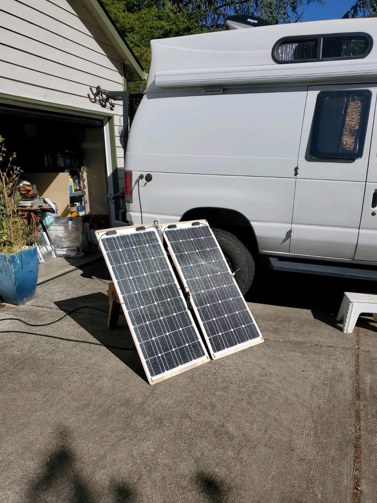 Renogy Flexible Solar Panel 100 Watt, 240° Ultra Flex Bendable | 100W Flexible Solar Panel for for Marine RV Cabin Van Car Boat Curve Surfaces Off-Grid Systems, 0.1 Inch Lightweight, IP68 customer photo 2