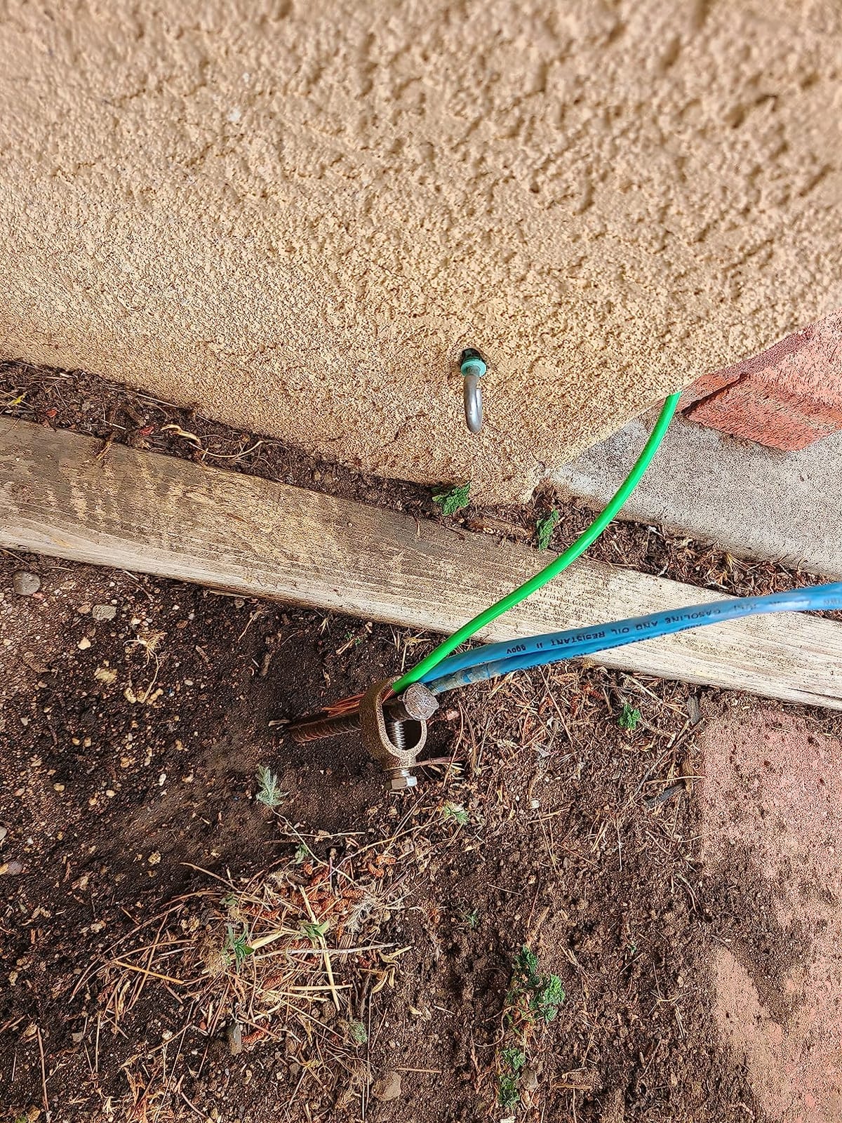 Renogy 400 Watt 12 Volt Premium Solar Kit with 40A MPPT Charge Controller customer photo 1