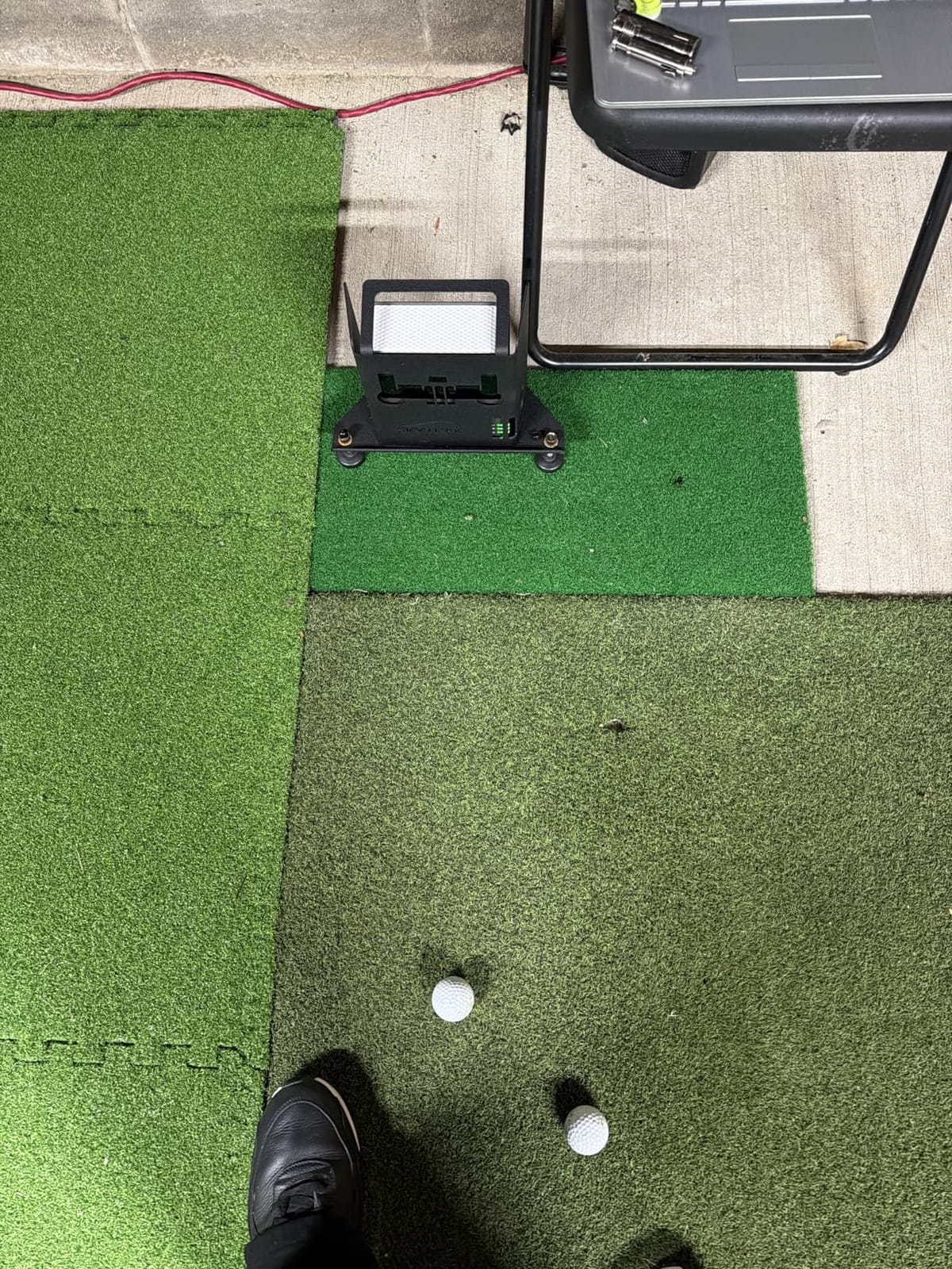 SkyTrak Golf Launch Monitor and Golf Simulator with Metal Protective Case customer photo 2