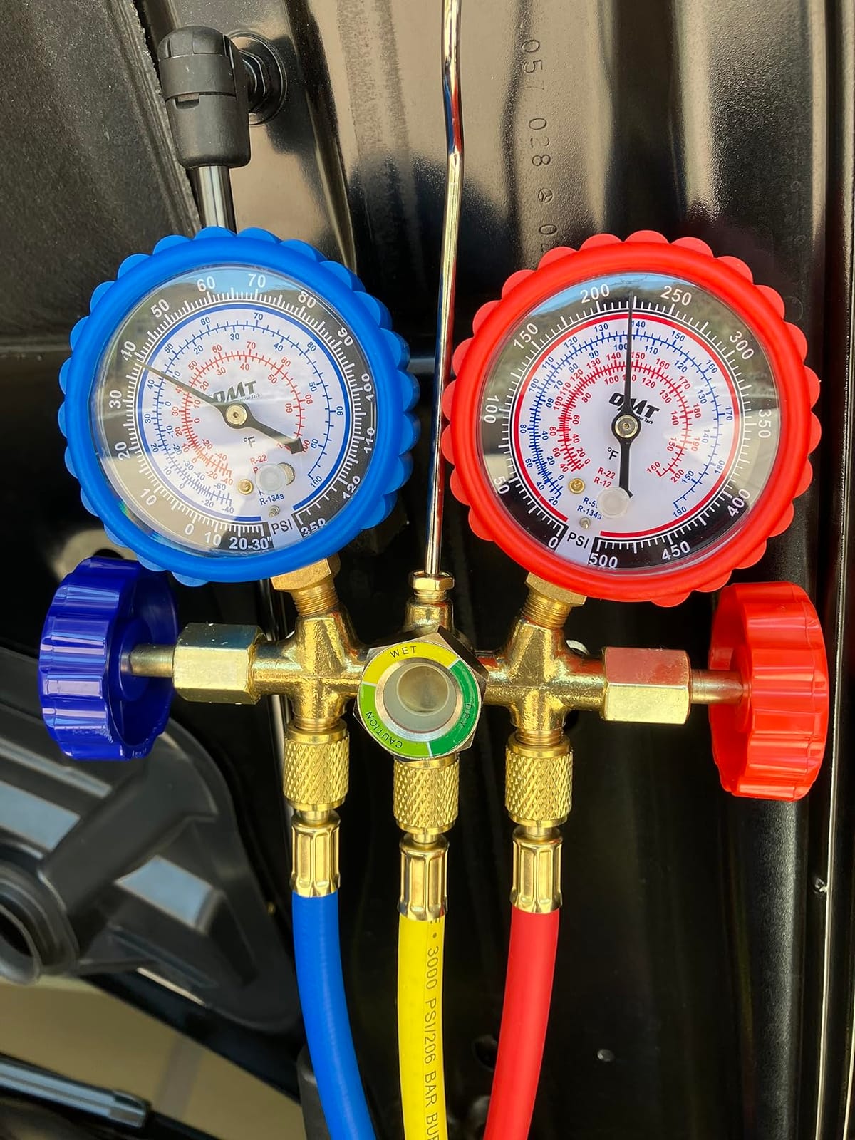 OMT 3-Way AC Gauges for R134a R12 R22 R502 Refrigerant, 5ft Hoses | Includes R134a Couplers Self-Sealing Piercing Can Taps 29° Adapter; Solid Brass Build; Ideal for Auto Freon Recharge customer photo 2