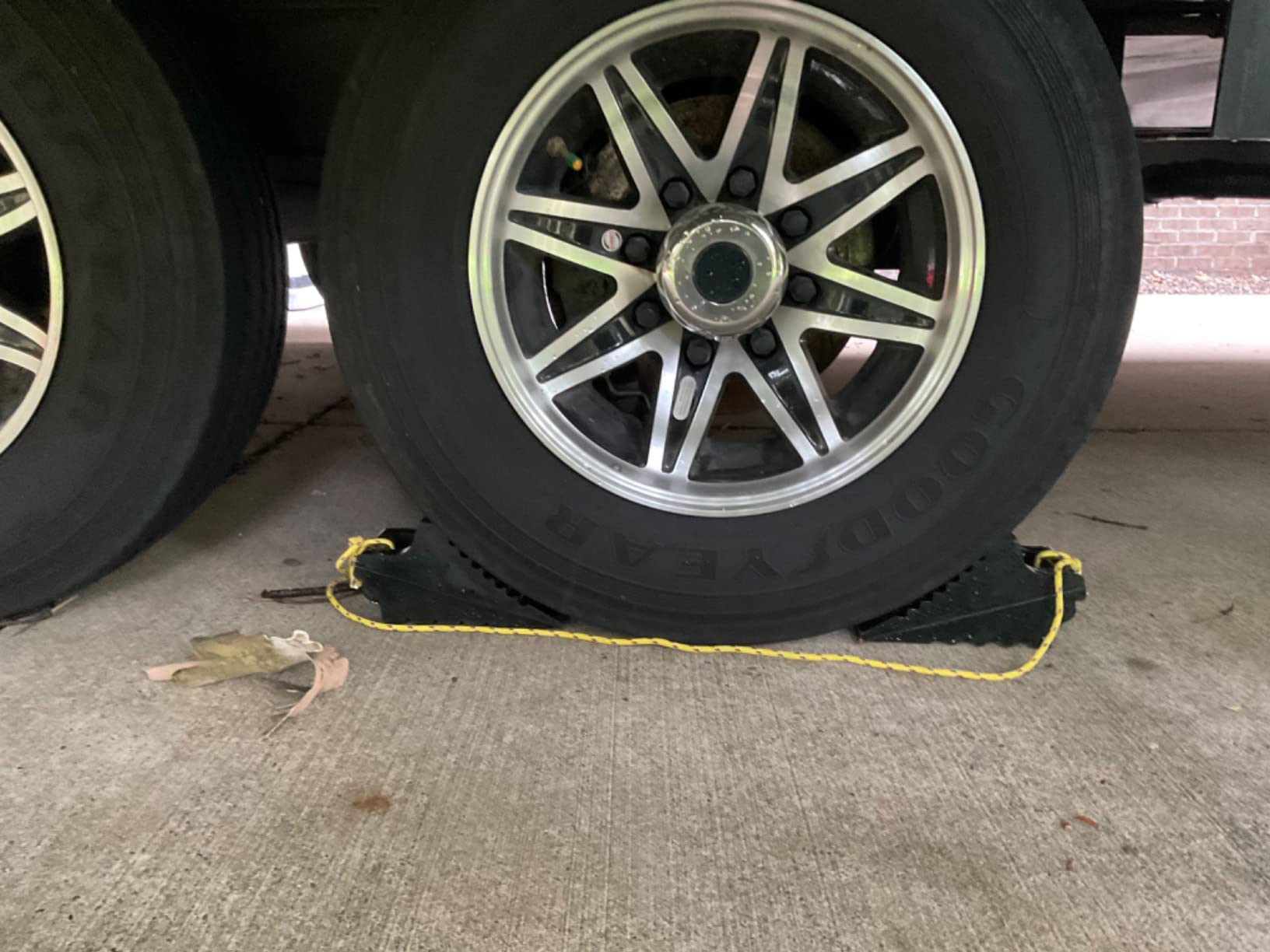 Wheel Chocks for Cars, RVs, Trucks, Trailers, and Vehicles G.V.W. up to 8T, 4 Pack - Anti Slip Bottom Tire Chock for All Weather Use - RV, Travel Trailer, Pop Up Camper Accessory customer photo 1