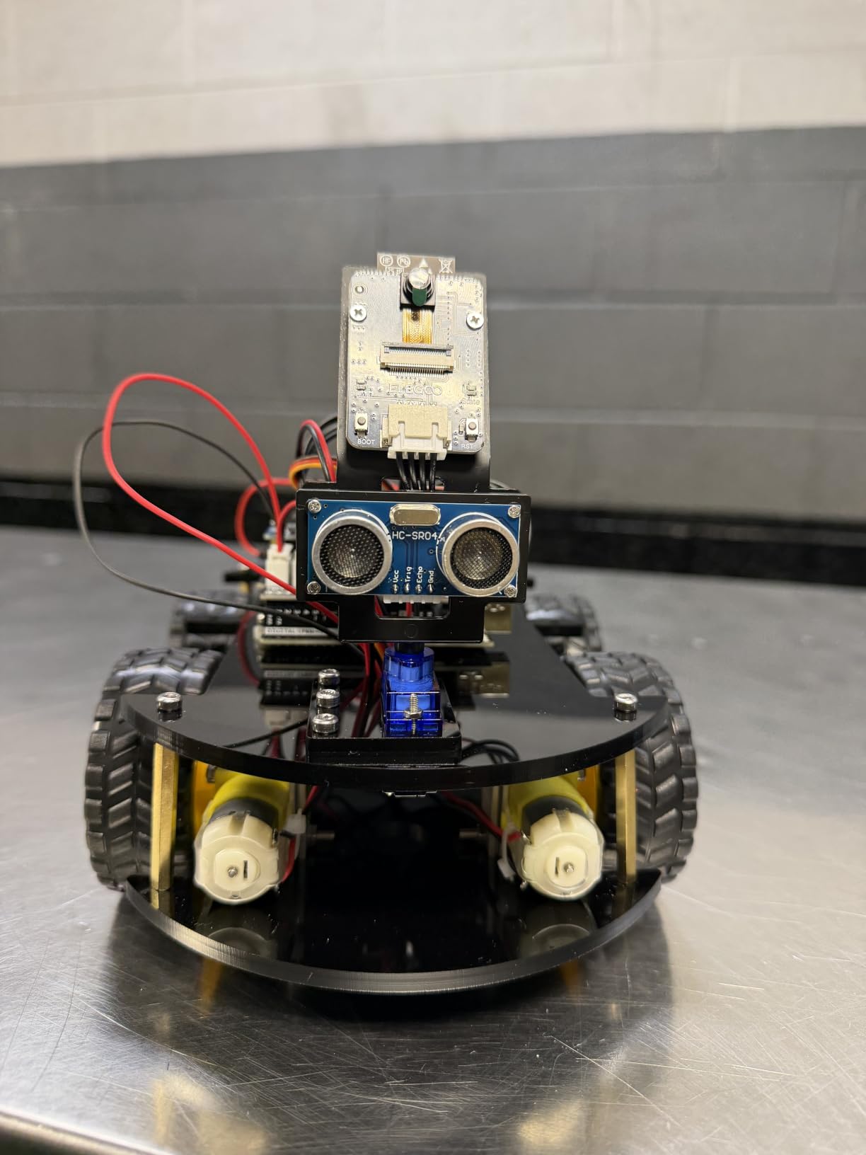 ELEGOO UNO R3 Smart Robot Car Kit V4 with Camera, Compatible with Arduino customer photo 2