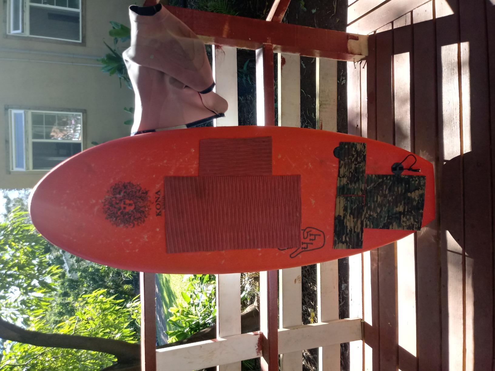 4'4 Beginner Soft Top Surfboard for Kids & Adults - Foam Surfboard + Fins & Leash - Use as Bodyboard, Boogie Board, or Softboard customer photo 1