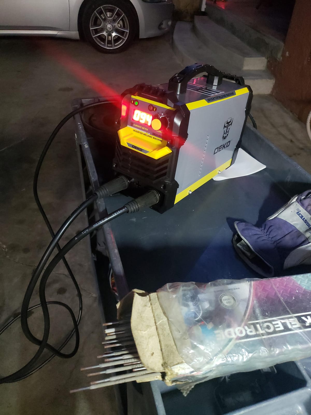 DEKOPRO 110/220V MMA Welder, 160A ARC Welder Machine IGBT Digital Display LCD Hot Start Welder with Electrode Holder, Work Clamp, Input Power Adapter Cable and Brush customer photo 2