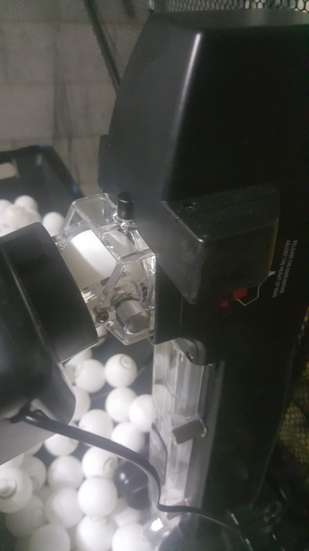 Suz S201 Table Tennis Robot with Machine Recycling net and 200 Balls | easy to assemble, Lots of options for spin, speed and oscillation, with machine recycling net, don't need to pick up balls customer photo 1