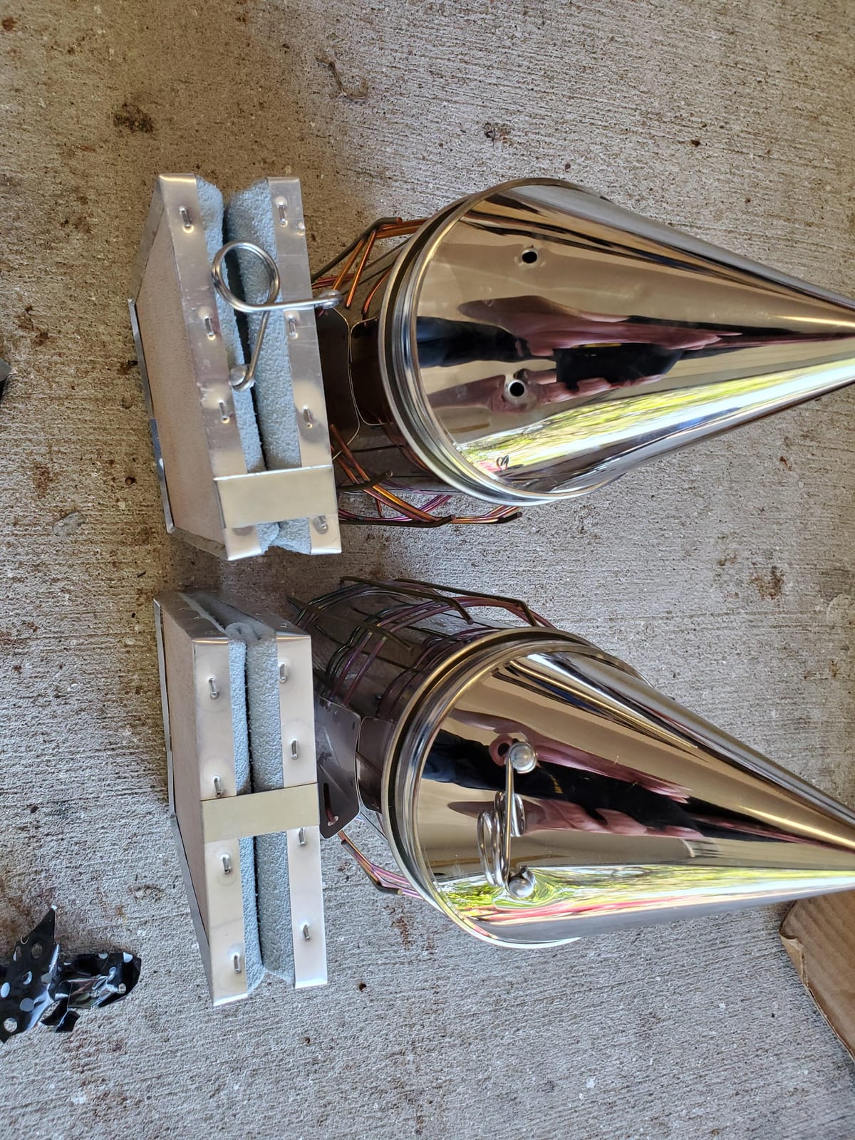 Blisstime Bee Hive Bee Smoker Stainless Steel with Heat Shield Beekeeping Supplies and Equipment customer photo 1