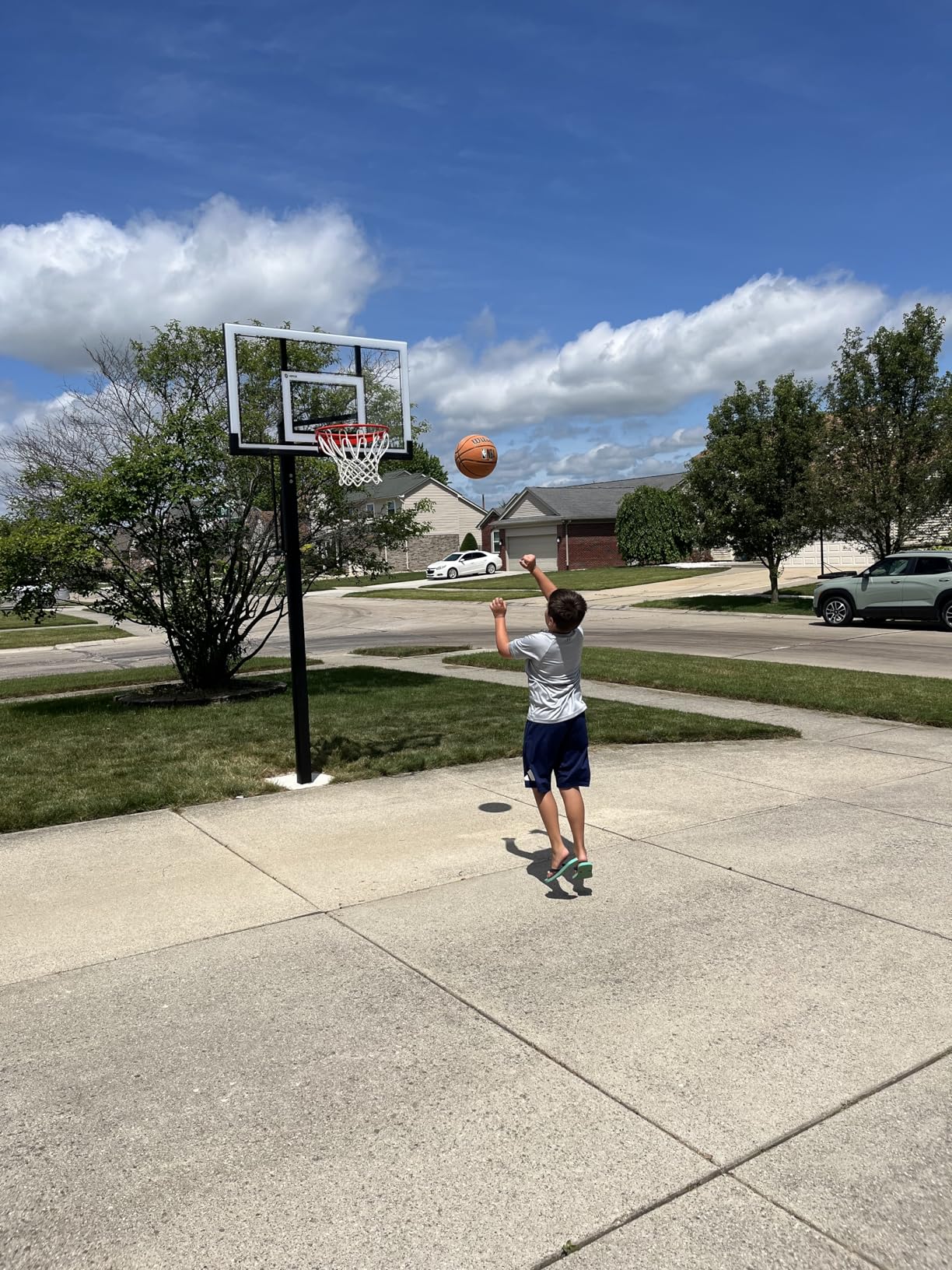 Lifetime Adjustable In-Ground Basketball Hoop, Power Lift Height Adjustment 7.5-10 Ft, 54-Inch Acrylic Backboard, Slam-It Pro Rim, Steel-Framed, All-Weather Net customer photo 1