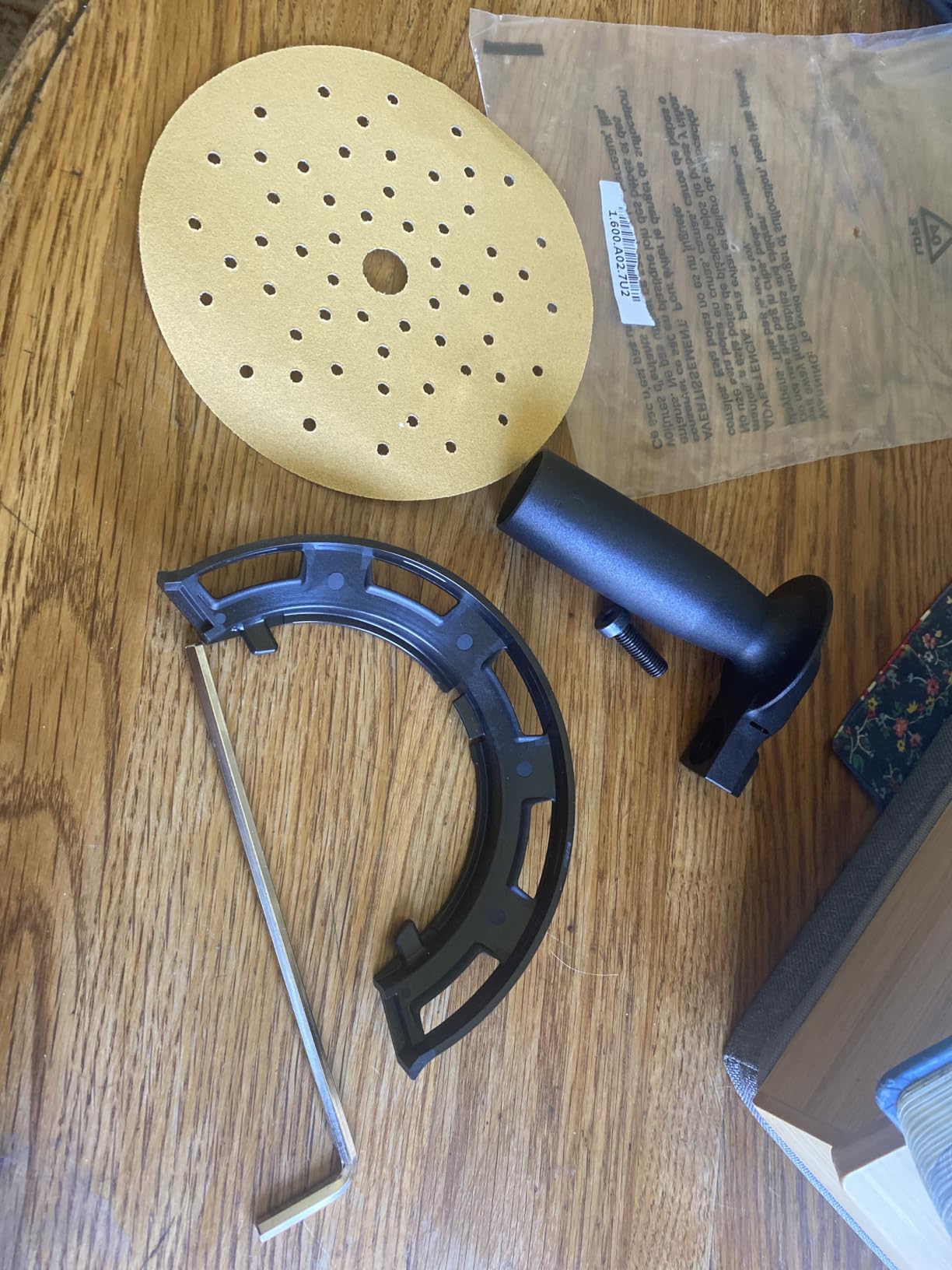 BOSCH Orbital Sander, GET75-6N Electric Orbital Sander, Polisher - 7.5 Amp, Corded, 6 Inch Disc Size - Dual-Mode: Random Orbit & Turbo for Floor Sanding customer photo 1