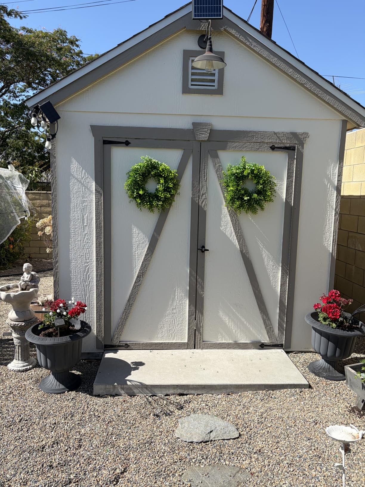 U'Artlines 17inch Front Door Wreaths Artificial Spring Summer Greenery Hanging Garland for Home Wedding Wall Window Decoration (17'inch Boxwood,1) | 1Pc 17inch Boxwood, Greenery, Small, for Home Wedding Wall Window Decoration customer photo 1