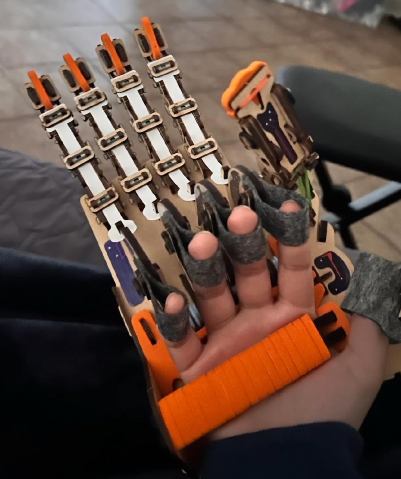Smartivity Robotic Mechanical Hand STEM Toy for Kids 8-14, Parents' Choice Award Winner, Build Your Own Superhero Robotic Hand customer photo 1