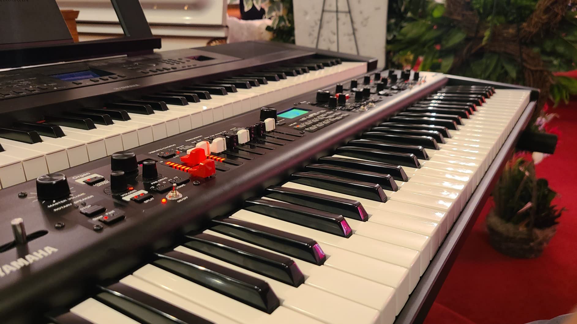 Yamaha YC61 61-Key, Organ Focused Stage Keyboard customer photo 2