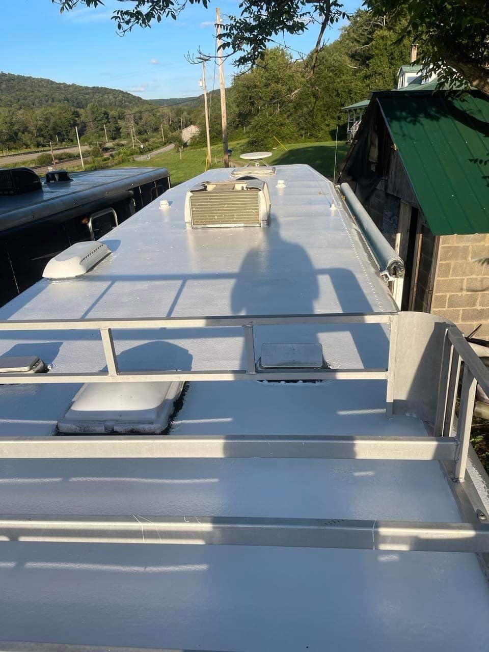 Ziollo RV Roof Sealant - Leak Repair 100% Silicone Liquid Rubber - Premium Waterproof Coating for Campers, Pop Up, Motorhomes, and Travel Trailers - Easy DIY Application - White 1 Gallon customer photo 2