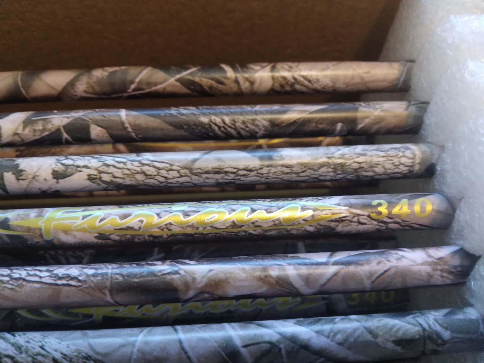 Archery 28 30 Inch 300 340 350 400 Spine Carbon Hunting Arrows | 0.003 Camo Arrow Shaft,for Compound Recurve Bow,Practice Target,Pack of 12PCS customer photo 1