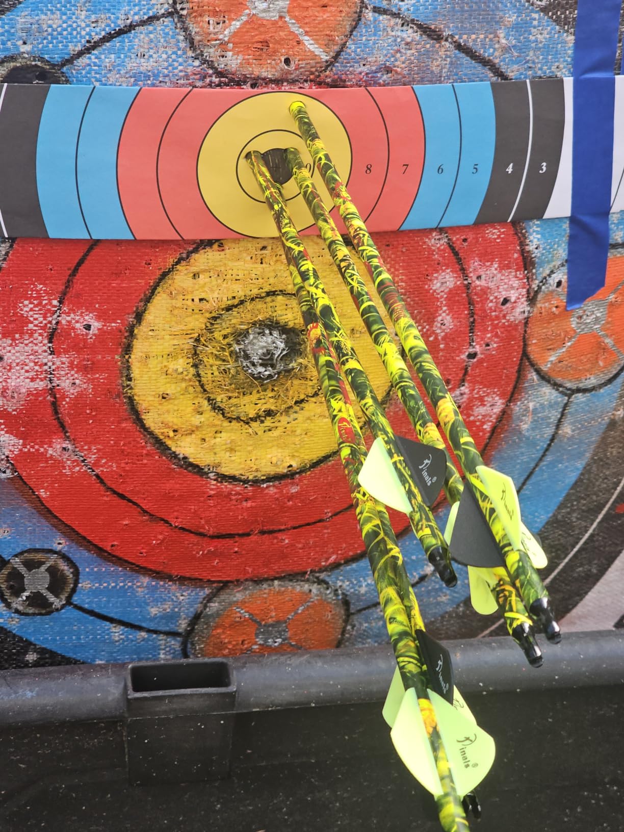 Archery 28 30 Inch 300 340 350 400 Spine Carbon Hunting Arrows | 0.003 Camo Arrow Shaft,for Compound Recurve Bow,Practice Target,Pack of 12PCS customer photo 2
