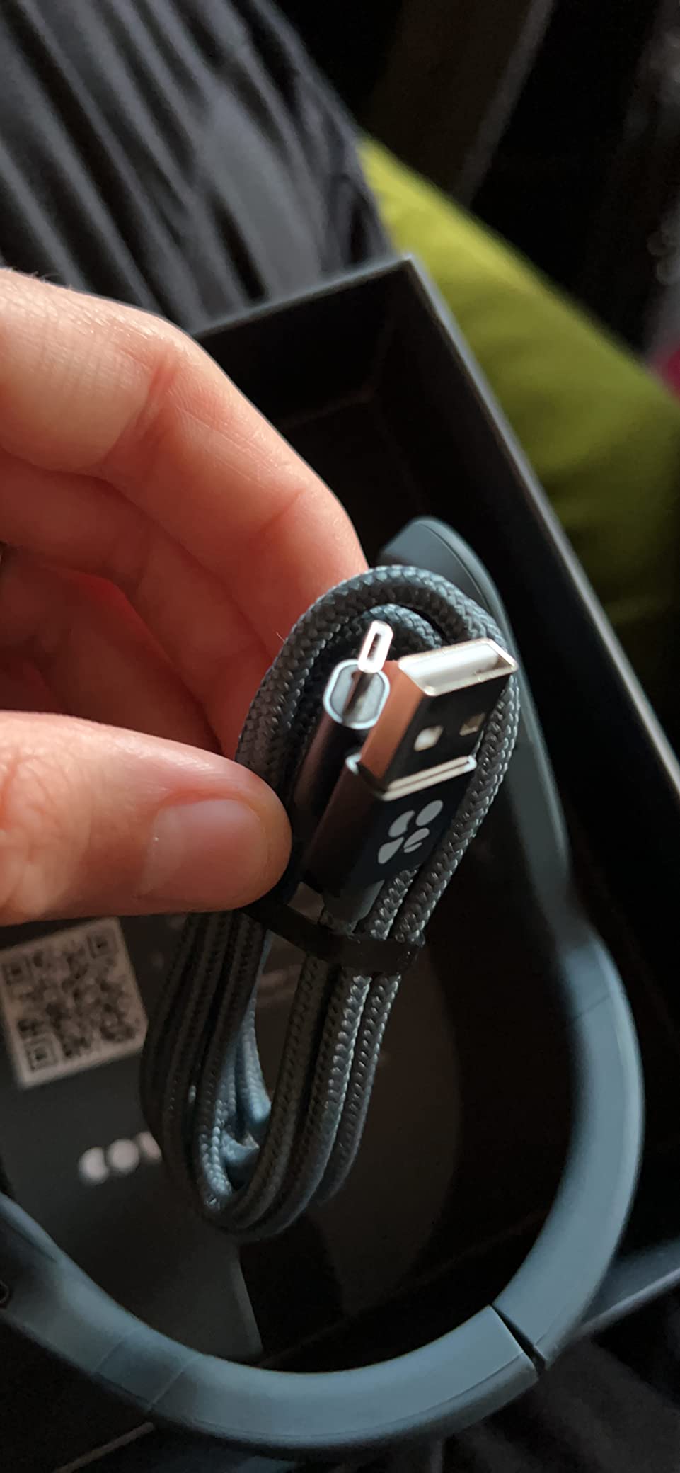 COVE - Wearable Device to Improve Sleep, Relieve Stress/Anxiousness & Improve Mental Performance. Comes with prepaid 12-Month Membership. AI-Based biometric Feedback After Each Session. customer photo 2