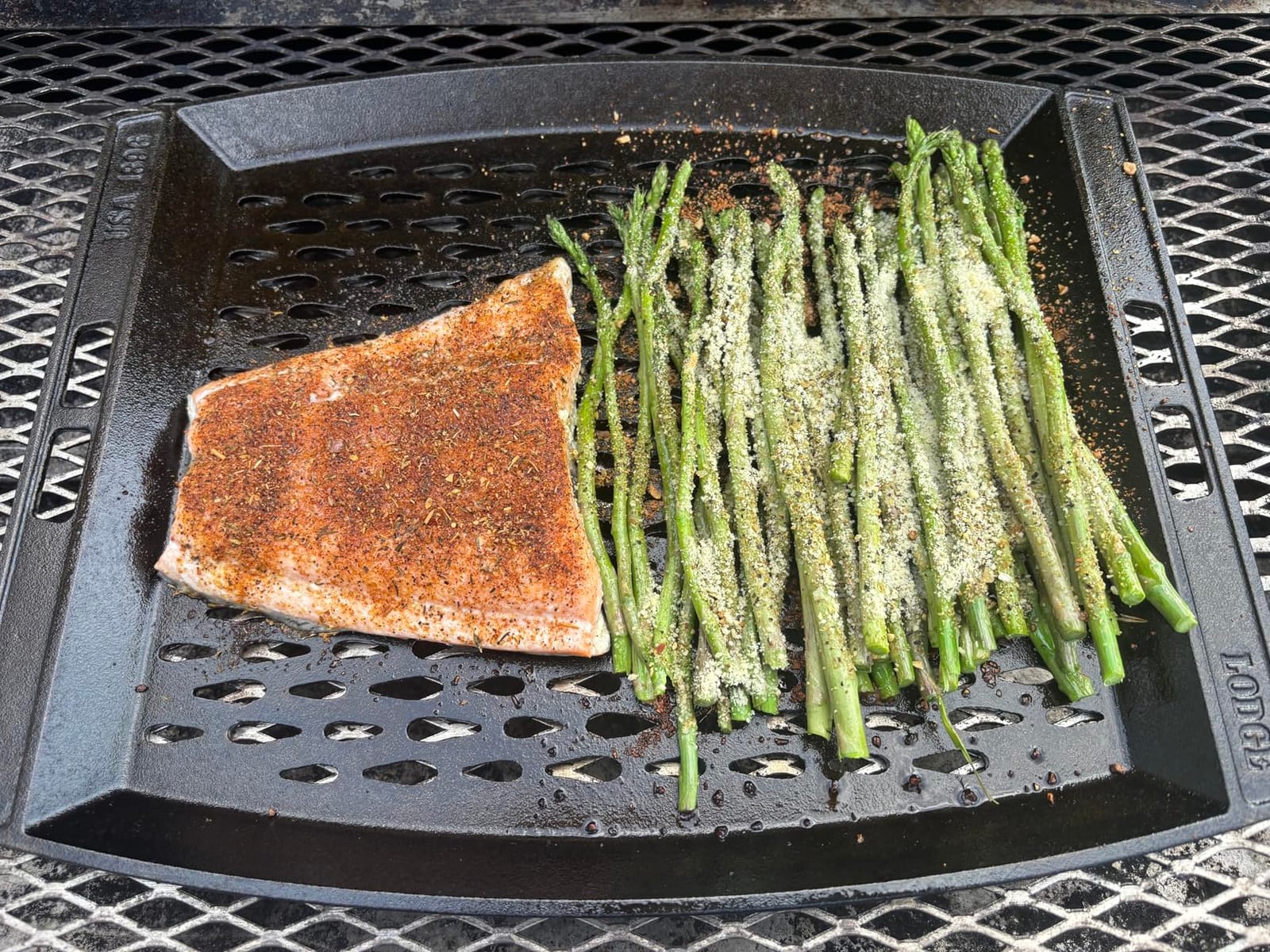 Lodge Pre-Seasoned Cast Iron Rectangle Grill Topper, 15 Inches | Protects Food from Falling Through the Grate, Cast Iron Grill Pan for Use Over Open Flame, Made in USA customer photo 2