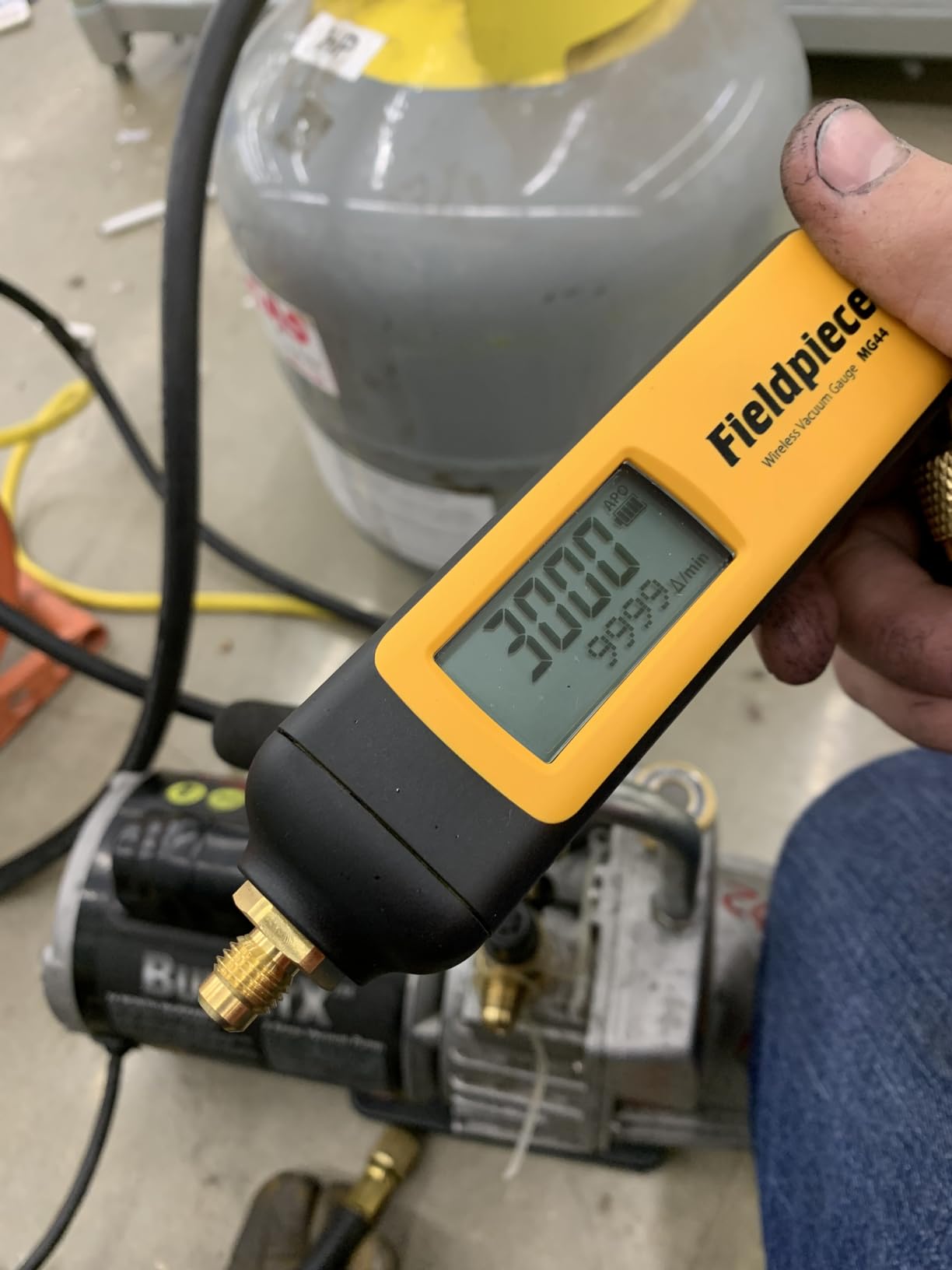 Fieldpiece - HVACR Wireless Vacuum Gauge - MG44 - Quick, Accurate Evacuations & Vacuum Readings - Job Link Compatible Long Range HVAC Tool customer photo 1