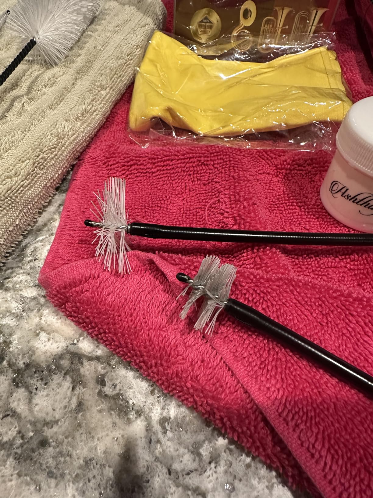 Libretto Low Brass ALL-INCLUSIVE Cleaning Kit with Instructions: Valve Oil + Slide Grease + Cleaning Cloth + Mouthpiece/Valve/Bore Brushes. A Great Gift for Tuba, Euphonium, Baritone, Sousaphone &More customer photo 2