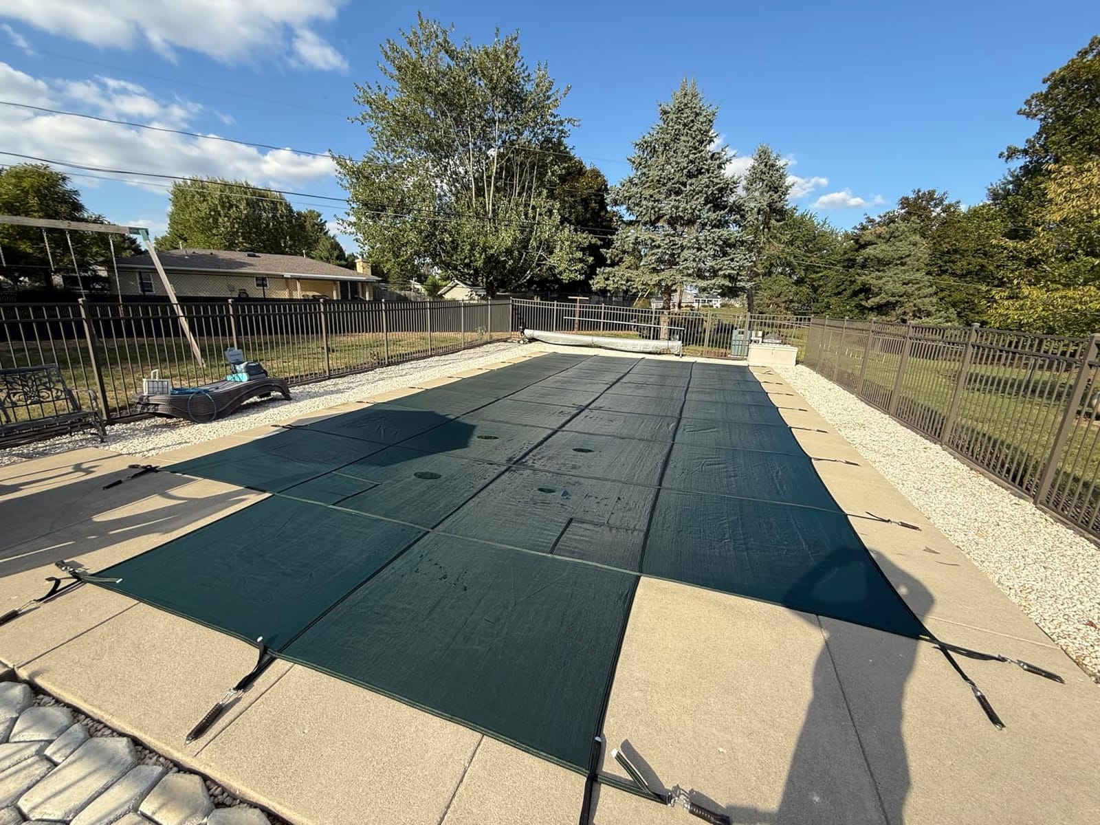 VEVOR Inground Pool Safety Cover 20x40 ft Rectangle with 4x8ft Center End Step, Winter Pool Covers Green Mesh, Triple Stitched for MAX Strength, Abrasion Resistant customer photo 2