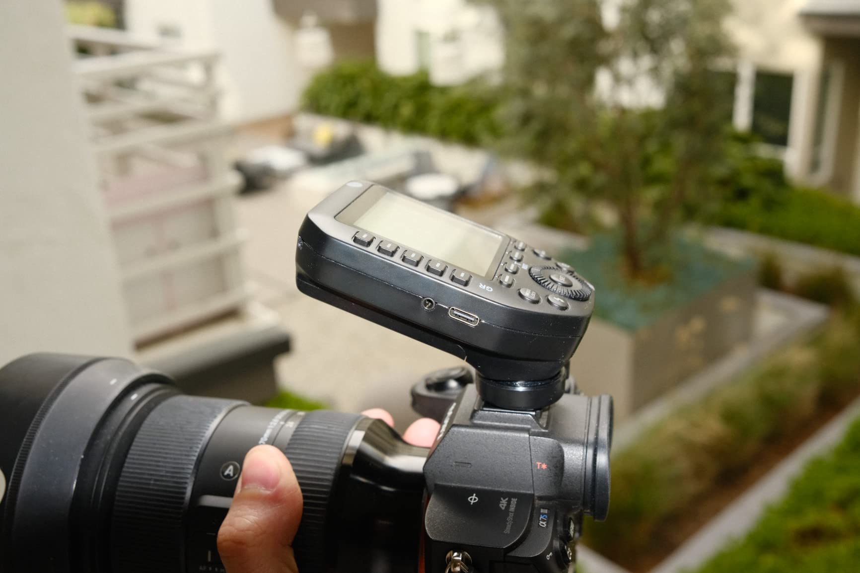 Godox XProII-S Wireless Flash Trigger for Sony Cameras, 2.4G TTL Wireless Flash Transmitter HSS 1/8000S, TCM Transform Function, Bluetooth Connection, New Hotshoe Locking, Large LCD Display customer photo 1