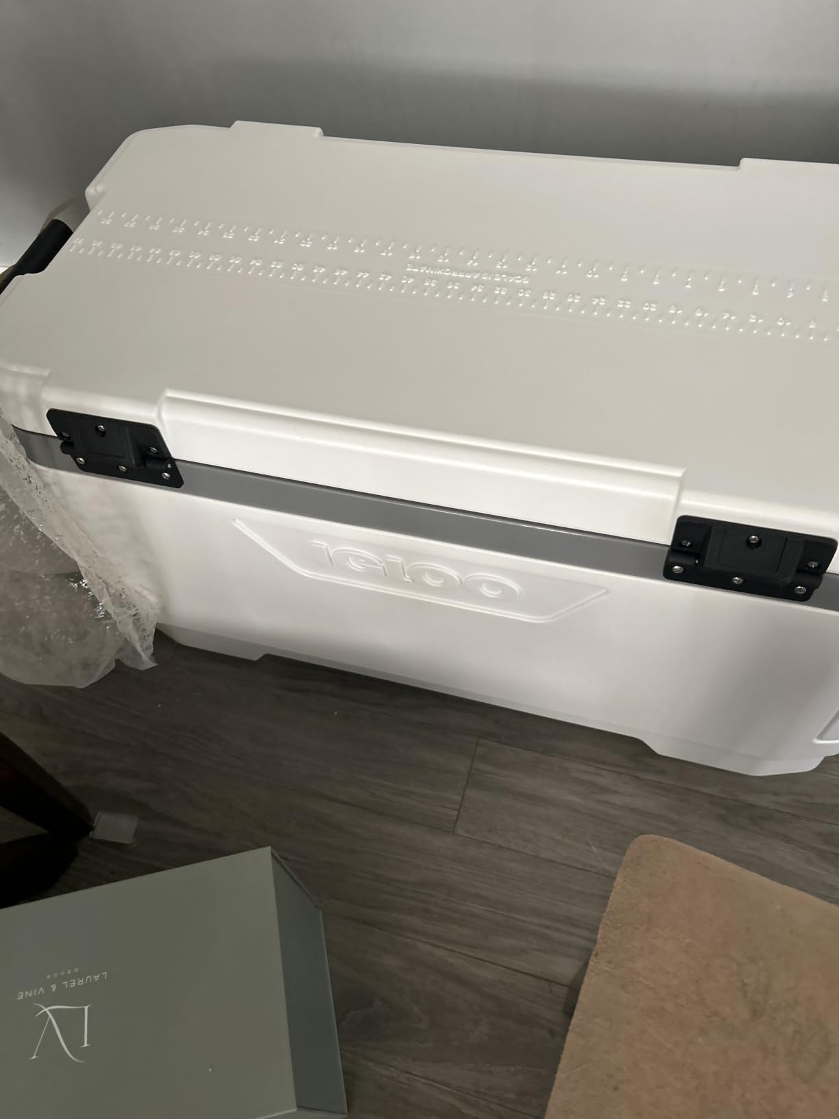 Igloo Marine Cooler | Insulated Hard Shell Ice Chest | Great for Fishing, Camping, Boating, & More customer photo 2