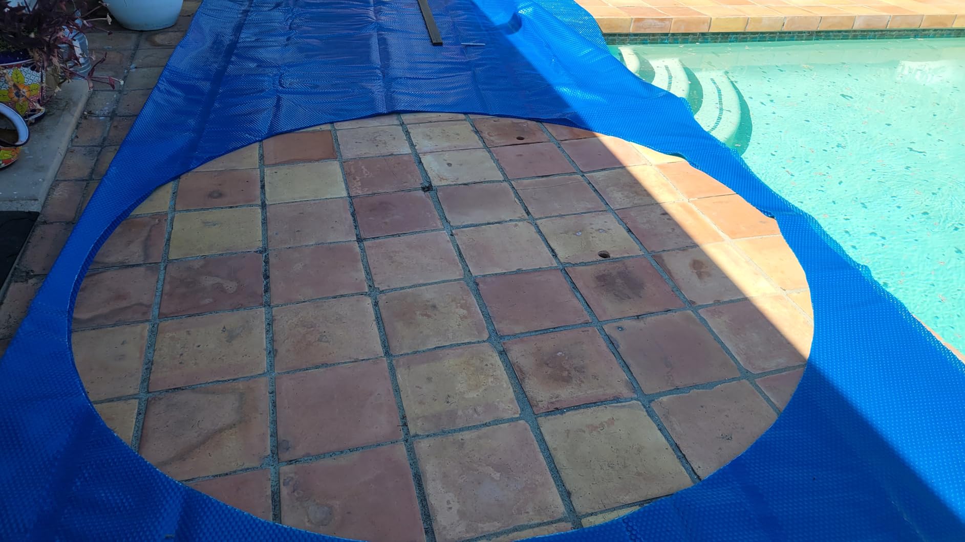 VINGLI 12Mil Solar Pool Cover, Rectangle Solar Blanket-Heavy Duty Solar Pool Cover for Above Ground Pool-Pool Solar Cover for Inground Pool (Blue, 18'x36' Rectangular) customer photo 2