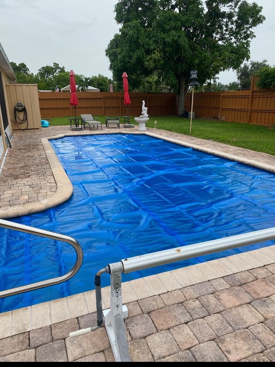 BigXwell Heavy-Duty Solar Pool Cover 16x32ft - 16Mil Blue | Rectangle for Large Inground Pools, Heat-Retaining, Cuts Evaporation 95%, Blocks Leaves & Debris, Easy to Trim to Fit customer photo 1