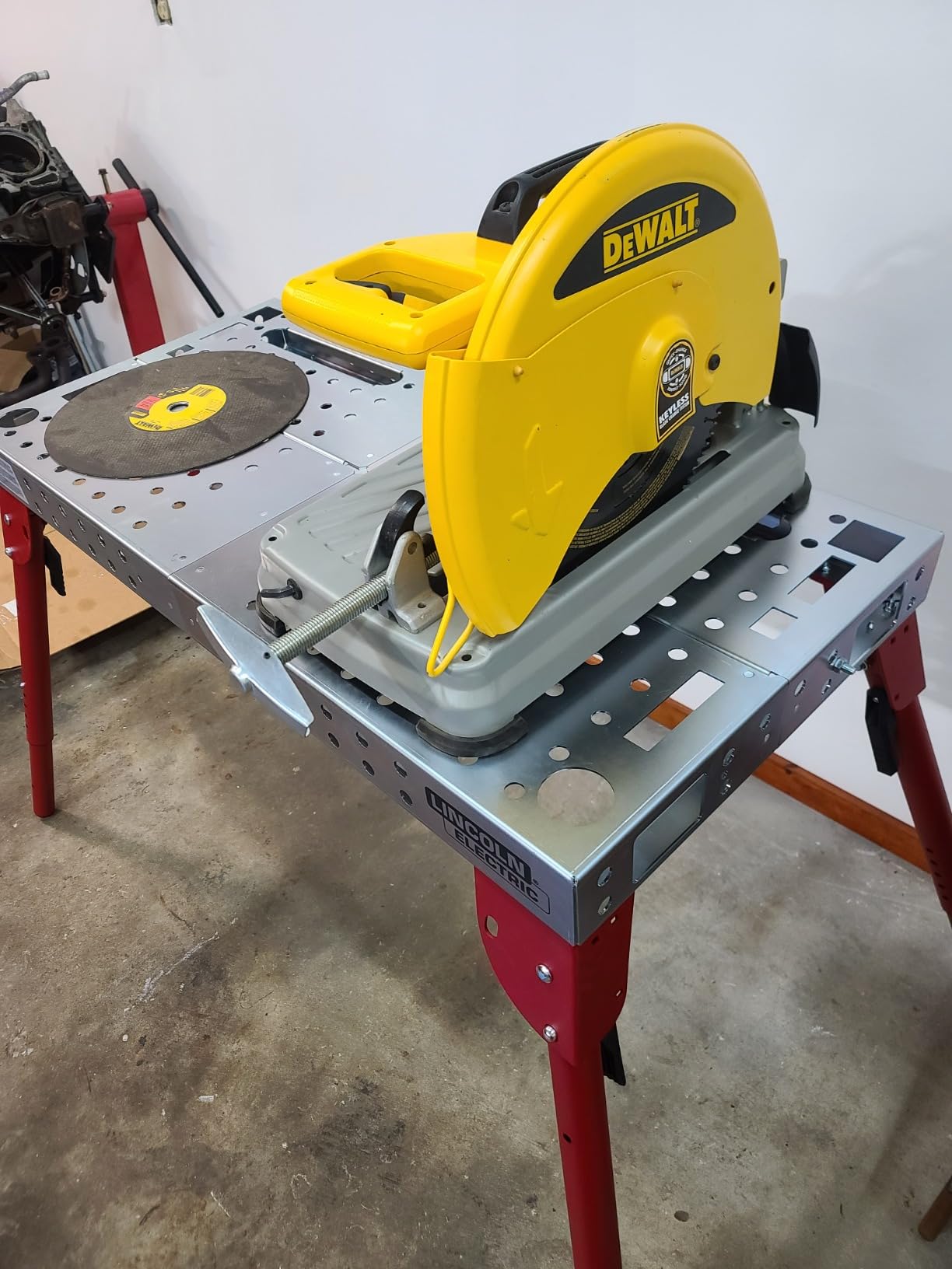 Lincoln K5334-1 Portable Welding Table Folding Workbench 21