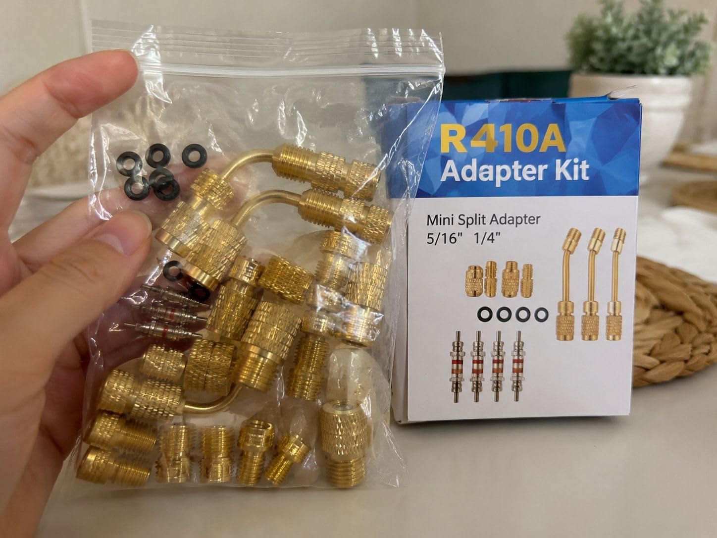 R410A Adapter Kit, Mini Split Adapter 5/16 to 1/4 Coupler R410A Refrigerant Hose Adapter Connector Valve Core Remover, Mini Split Vacuum Pump Kit 410A Refrigerant for R410A Mini Split Air Conditioner customer photo 1