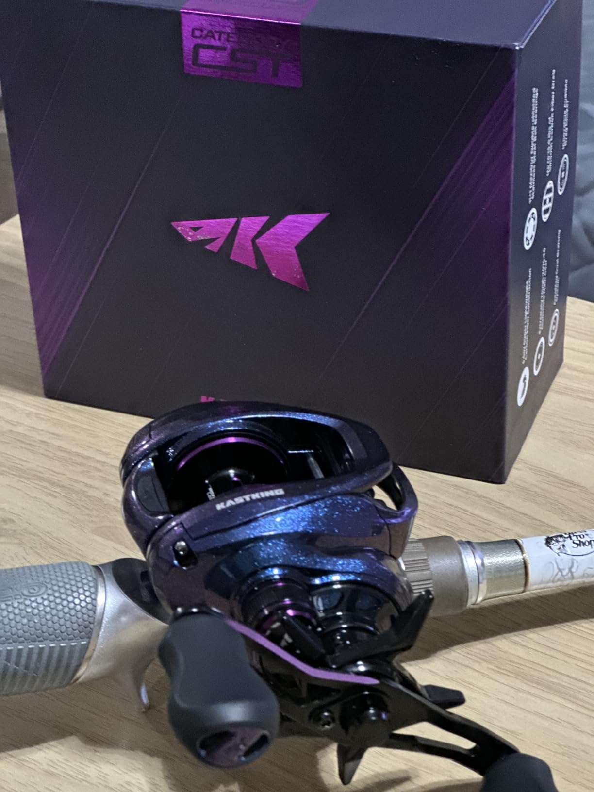 KastKing Royale Legend Pro Baitcasting Fishing Reels with 8.0:1 Gear Ratio | Max Drag: 16 lb, 11+1 BB, 5.5 oz, Carbon Fiber Frame, AutoMag Dual Braking System, Arch Resistance Control customer photo 2