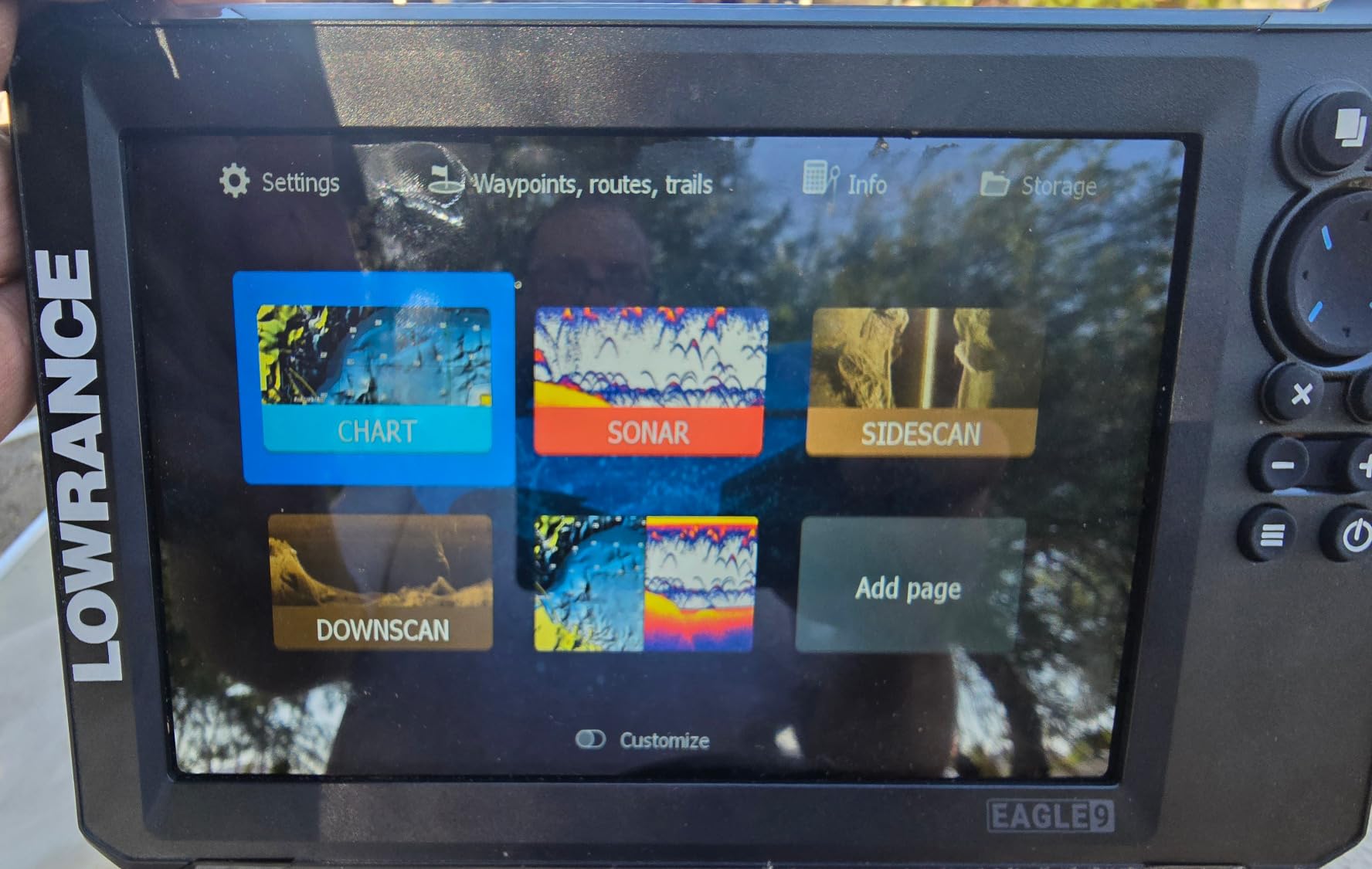 Lowrance Eagle Fish Finders with IPS Screen customer photo 1