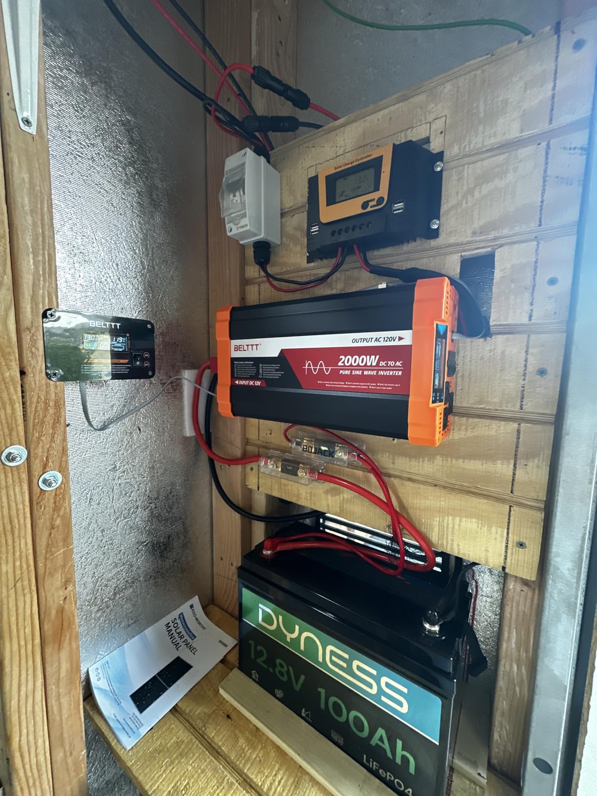 BELTTT 2000W Pure Sine Wave Inverter 12V DC to 120V AC, 4000W Surge customer photo 1