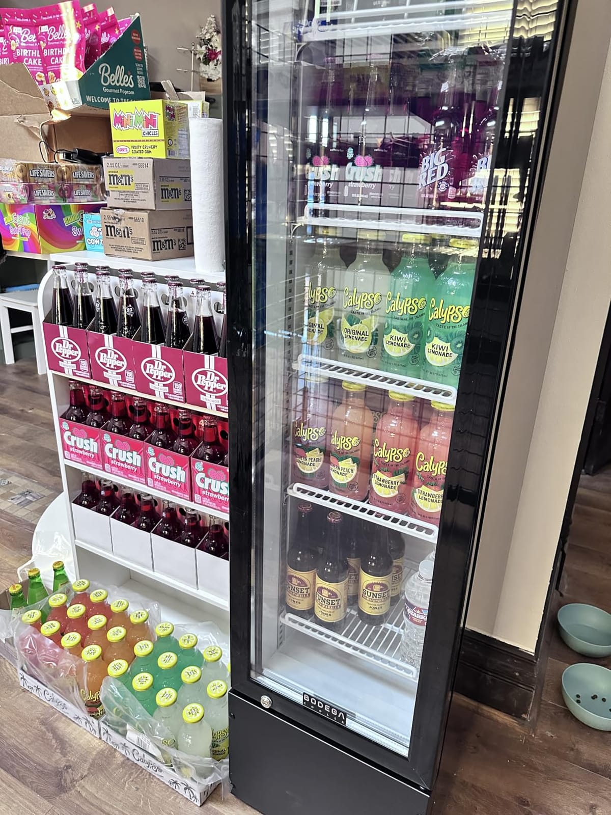 BODEGACOOLER Commercial Refrigerator, 36.8 Cu.Ft Glass Door Beverage Cooler customer photo 2