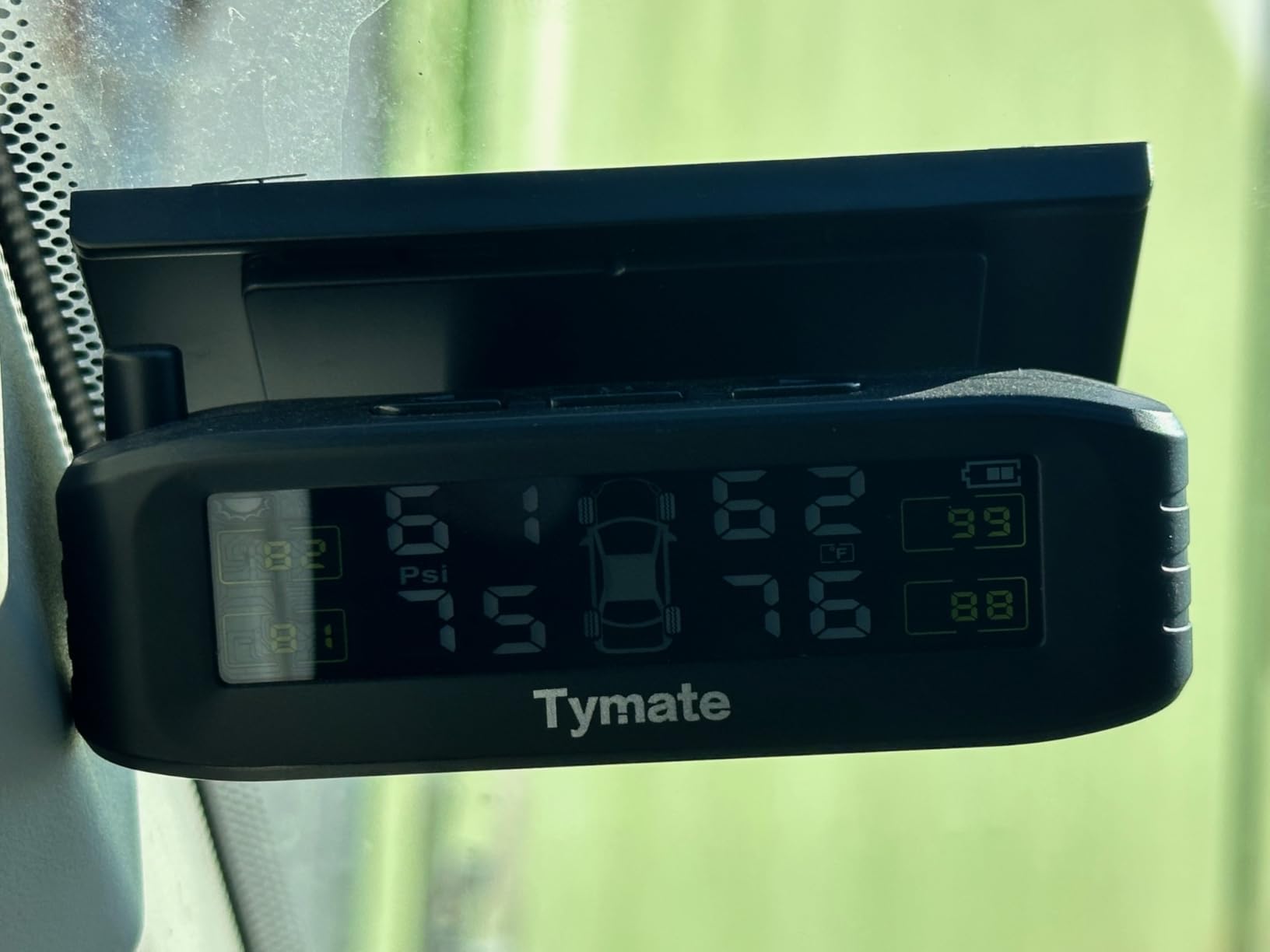 Tymate TM8 RV Tire Pressure Monitoring System, TPMS Set of 4 Sensors | Max. 4 Tires Info Monitoring, Windshield Mounted, 6 Alarm Modes, 0-87 PSI, Solar/USB Charge, Color LCD, Ideal for RV/SUV/Cars customer photo 2