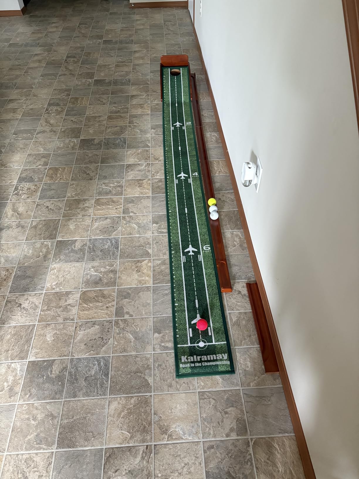 Kalramay Putting Green Indoor Golf Putting Mat with Automatic Ball Return customer photo 1