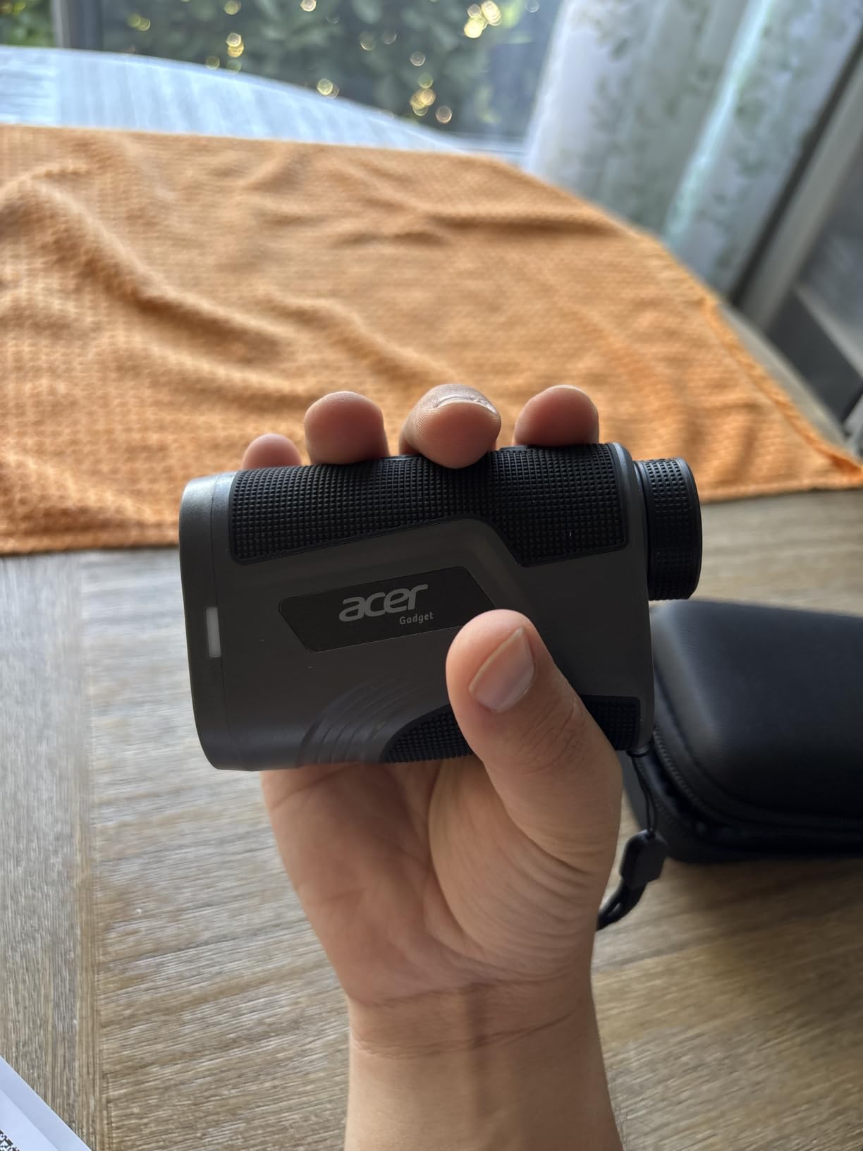 Acer Gadget Golf Rangefinder with Slope On/Off, 800/1200 Yards, Golf Gifts | 6X Magnification with Flag Pole Locking Vibration, Rechargeable Battery with Magnetic Stripe, Golf Accessories for Men customer photo 2