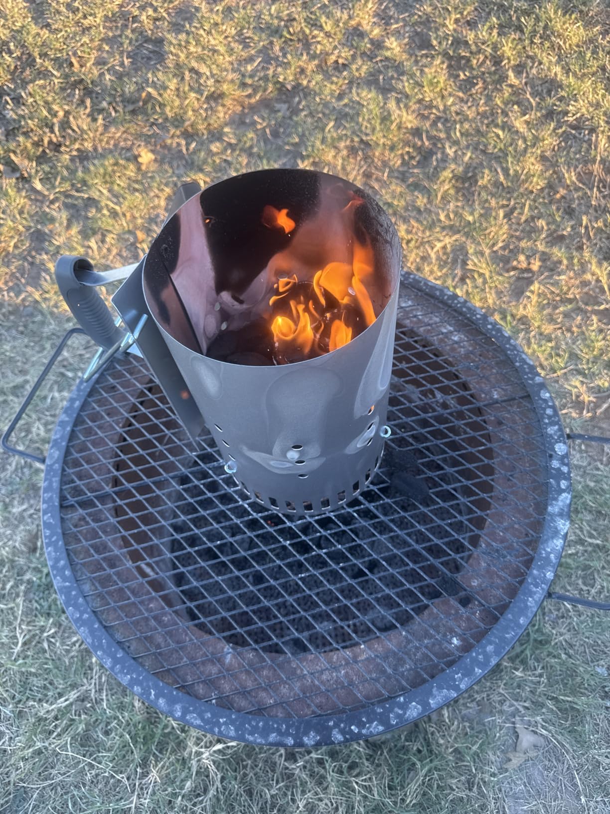 E500 Large Charcoal Chimney Starter with 60Pcs Charcoal Starter for Grill | 7.5 Inch Heavy Duty BBQ Fire Starter with Heat Shield, Stay-Cool Handle & Vented Base Air Vents customer photo 2